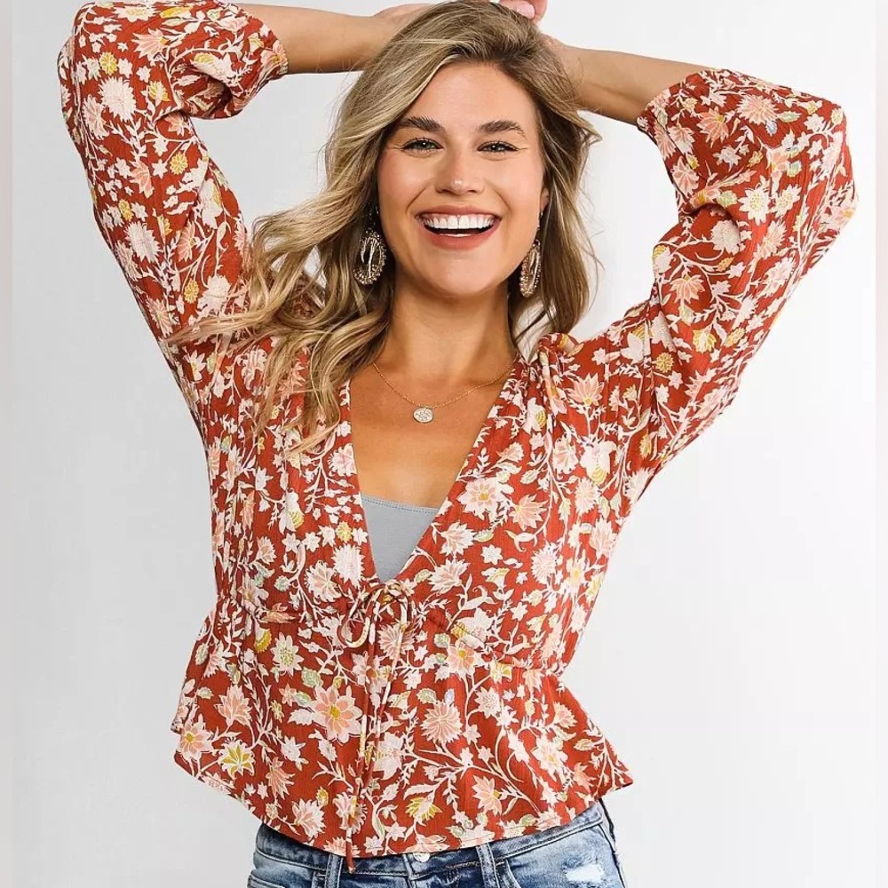 Billabong Women’s Medium Floral Time Goes By Cropped Peplum Top L/S Boho Flowy